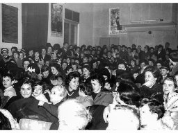 al cinema