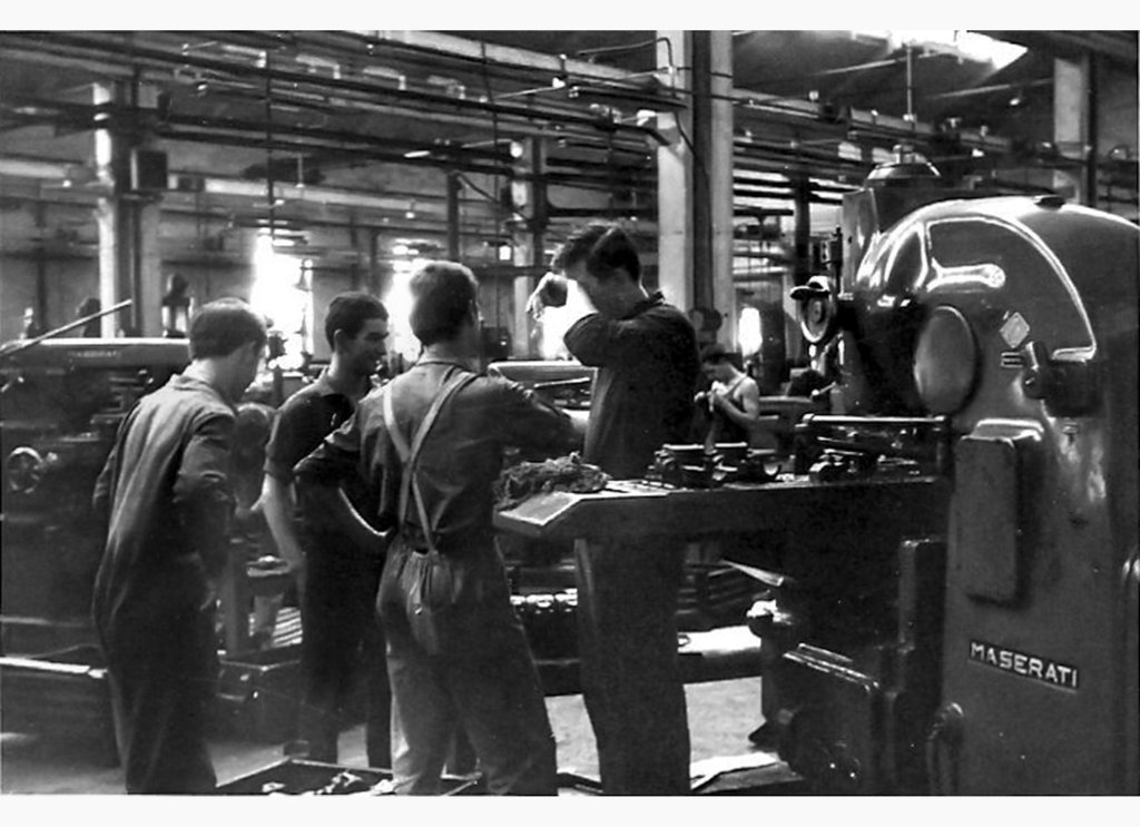lavoro in officina
