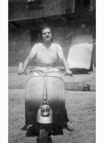buganela in vespa
